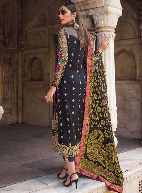 obpakistan's tweet photo. ZAINAB CHOTTANI - JAMDANI Wedding Festive Collection
 Price: Rs. 17950/-

You can place your order over here on FB or through WhatsApp @ 03229229227 or place order online at

https://t.co/SNVudkmRs5 https://t.co/HRem3Lvs2S