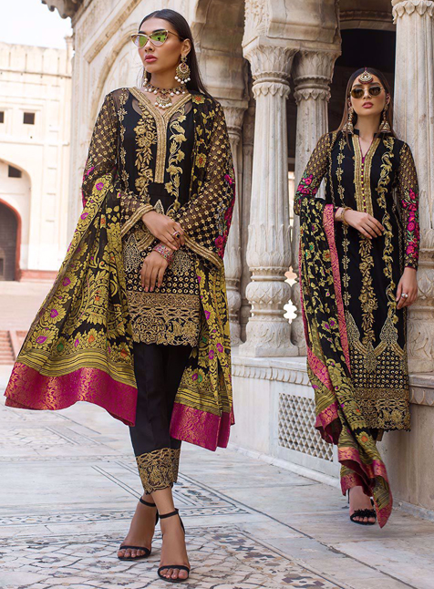 obpakistan's tweet photo. ZAINAB CHOTTANI - JAMDANI Wedding Festive Collection
 Price: Rs. 17950/-

You can place your order over here on FB or through WhatsApp @ 03229229227 or place order online at

https://t.co/SNVudkmRs5 https://t.co/HRem3Lvs2S