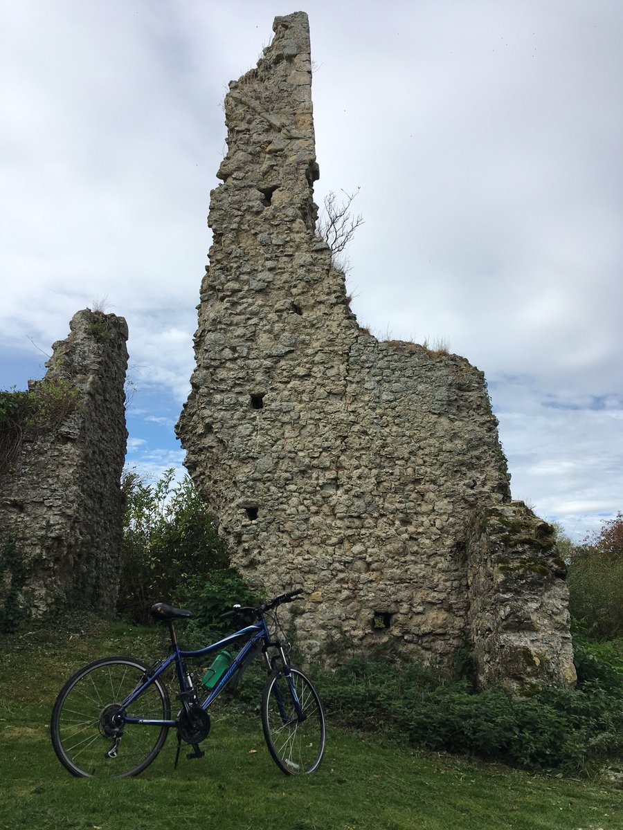RMCPnews's tweet image. Join us for a guided cycle ride this Saturday, meeting by the Rose and Crown, Old Romney ( at 10:30am). As we head to 6 of the #RomneyMarsh churches, including this incredible relic: East-bridge Church. Please bring your own bikes (and cycle helmets) @fstonehythedc @ExploreKent