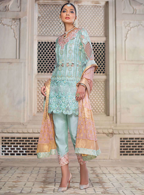 obpakistan's tweet photo. ZAINAB CHOTTANI - JAMDANI Wedding Festive Collection
 Price: Rs. Rs. 16,950/-

You can place your order over here on FB or through WhatsApp @ 03229229227 or place order online at

https://t.co/SNVudkmRs5 https://t.co/U7F5lnMRZK