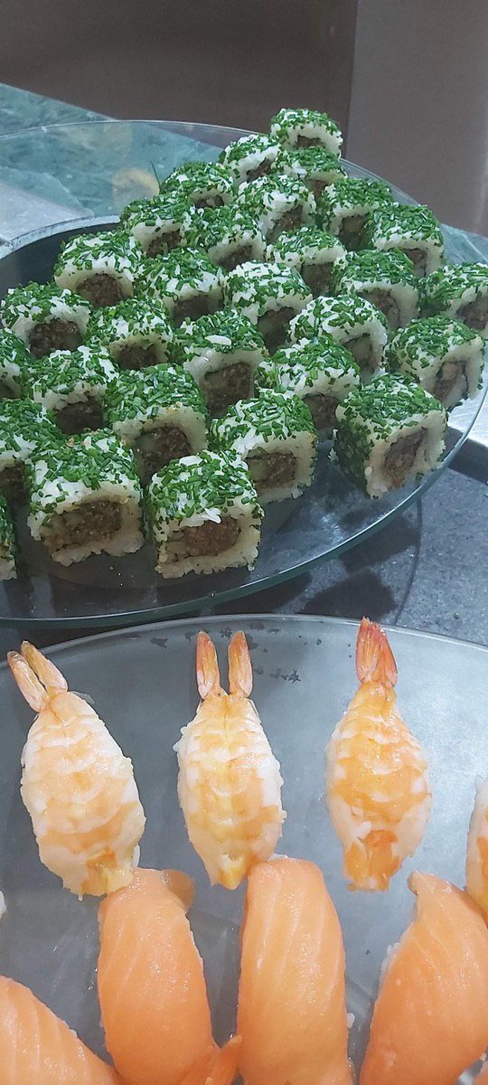Visit the beautiful world of Asia through our delicate flavor crafted by our own chef Lemma every Tuesday @ Summerfields.
#Sushinight #asian