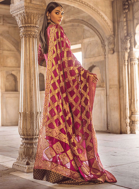 obpakistan's tweet photo. ZAINAB CHOTTANI - JAMDANI Wedding Festive Collection
 Price: Rs. 17950/-

You can place your order over here on FB or through WhatsApp @ 03229229227 or place order online at

https://t.co/SNVudkmRs5 https://t.co/dZBLp7gbIP