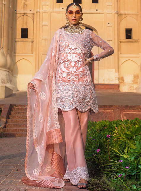 obpakistan's tweet photo. ZAINAB CHOTTANI - JAMDANI Wedding Festive Collection
 Price: Rs. 16950/-

You can place your order over here on FB or through WhatsApp @ 03229229227 or place order online at

https://t.co/SNVudkmRs5 https://t.co/FJqJP6aoHd