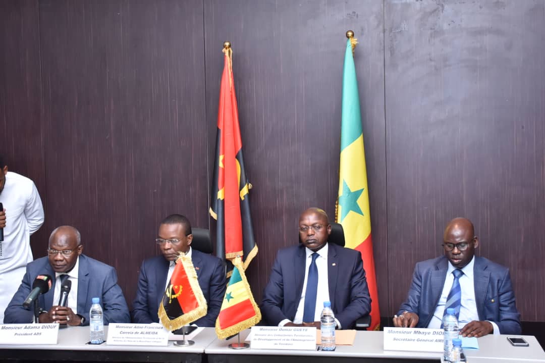 Décentralisation : l'Angola s'inspire du modèle sénégalais 
<a href="/PR_Senegal/">Présidence Sénégal</a> <a href="/Macky_Sall/">Macky Sall</a> <a href="/kebetu/">kebetu</a>