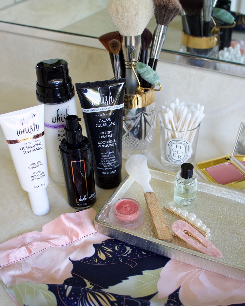 AmandaCortman's tweet photo. All about this new, natural brand I've discovered that's free of all harsh ingredients and soo luxurious! @WhishBeauty #beautyblogger #naturalbeauty 
https://t.co/7kcbIA3nNk https://t.co/Lrj3jYJmih
