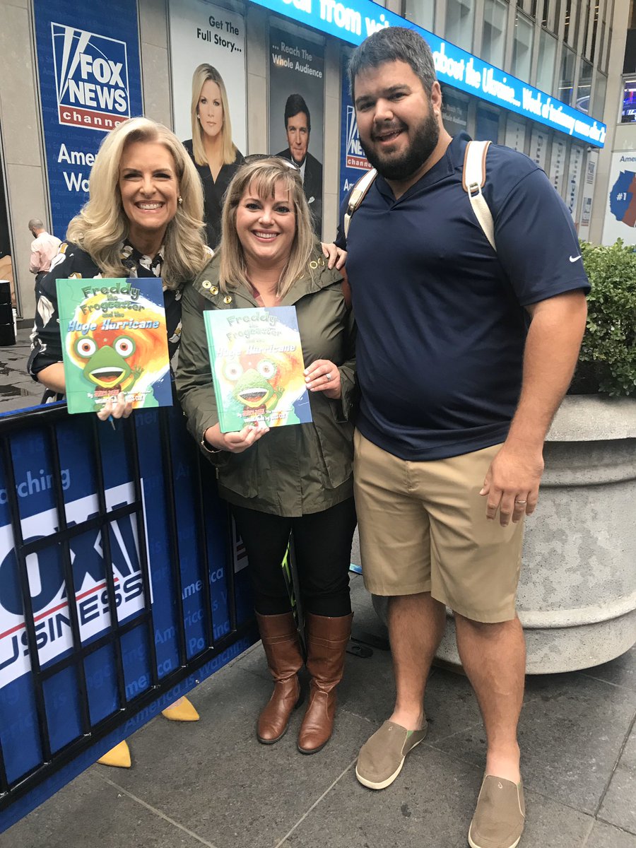 JaniceDean's tweet photo. Thank you Ashley and Bradley for coming to see us today from Warner Robins Georgia.  We ❤️ our teachers and so happy you brought @Frogcaster too. #betterwithfriends @foxandfriends https://t.co/iJs046QIhY