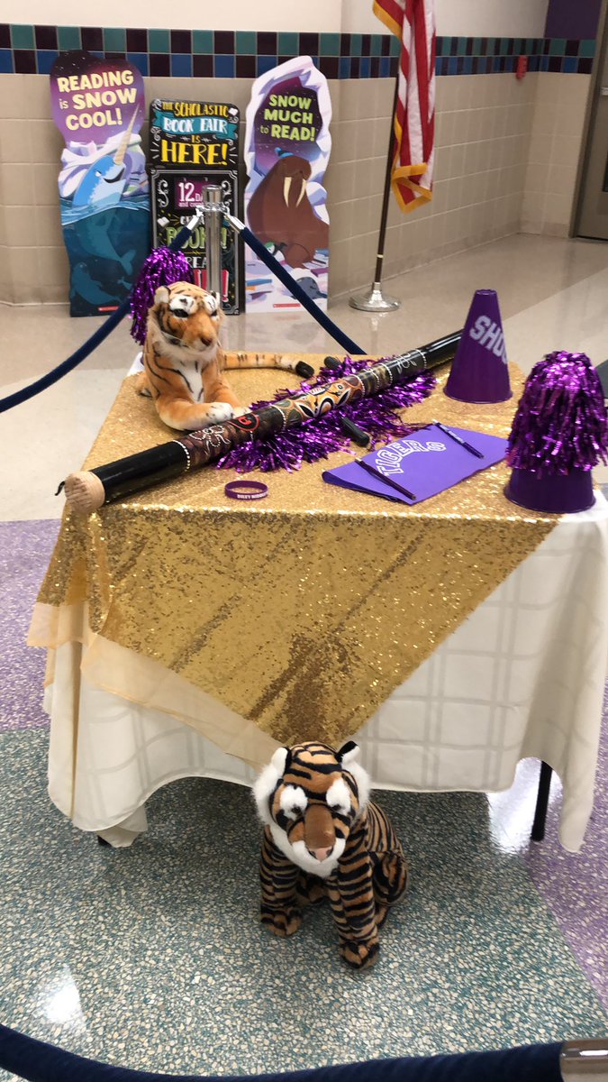 kcline1227's tweet photo. It is Spirit Week! What team has enough Tiger spirit to win the Spirit Stick?! #D2 #dileydelegates #spiritweek #DMSPride #PLSDProud @dileyprincipal @PLSD @DMS_Proud https://t.co/aKND8i3kMd