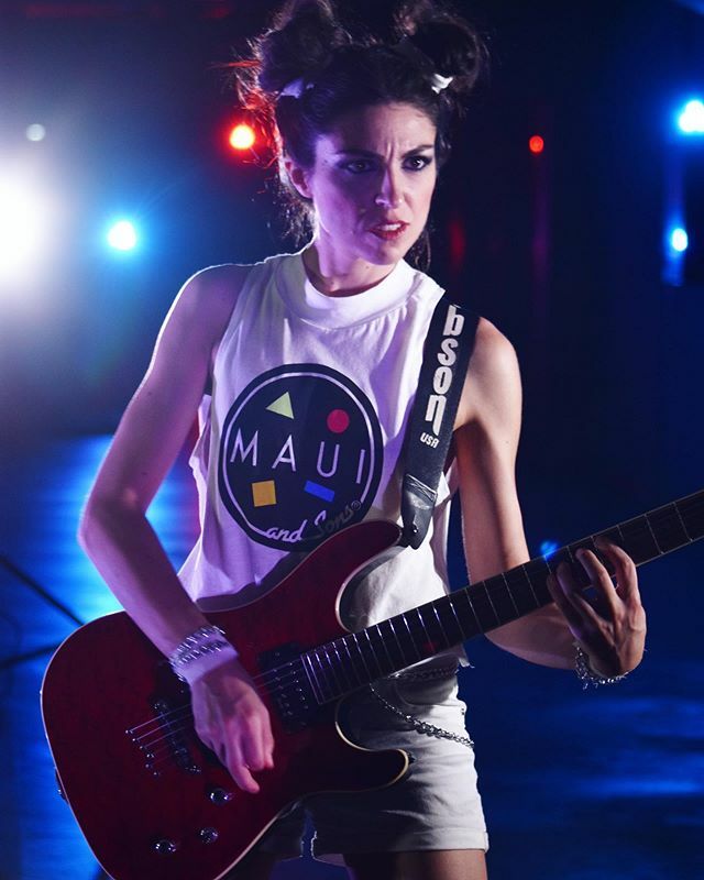 goldensaltduo's tweet photo. Ehy, rock lovers! Enjoy your monday 🎻🎸photo from out latest music video covering #knockinonheavensdoor @gunsnroses (link in bio) 🎬
.
.
.
#rockgirl #rockguitarist #ragazzarock #gunsnroses #gunsnrosesfan #slash #guitargirl #lindseystirling #2cellos #gu… https://t.co/xxmx6oQtH0 https://t.co/zhFMy2Czwd