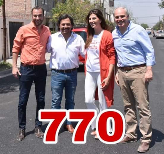 Fernand61405921's tweet photo. GRACIAS A TODOS POR EL APOYO RECIBIDO NOS FUE DURO LUCHAR APESAR DE CADA OBSTÁCULO QUE TUVIMOS PERO NOS DIOS MAS FUERZA PARA RECORRER CASA POR CASA LLEVANDO LAS VERDADERAS PROPUESTAS DE QUIENES HACE MAS DE 15 AÑOS ACOMPAÑAN AL DR GUSTAVO GRACIAS A TODO MI BARRIO QUERIDOCASTAÑARES https://t.co/yIaV4bgeNu