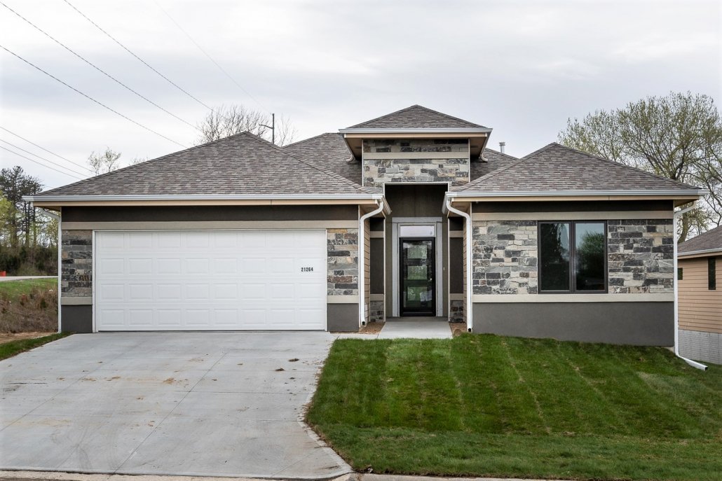 MercuryBuilds's tweet image. Moving to a new home? Don’t sweat the small stuff! In the end, it won’t matter anyways..

Read all about it here: ow.ly/QbmH50wEudG

#MercuryBuilders #MovingHouses