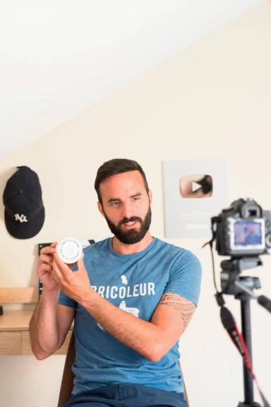 Le #blogueur havrais <a href="/Winslegue/">Winslegue</a> va publier un livre sur la beauté au masculin ➡ bit.ly/2VjtWtn