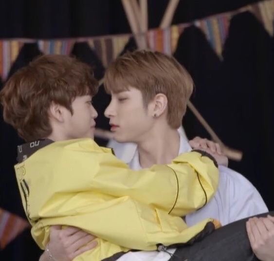 peachpepix's tweet image. ถ้าคุณย่าใช้สมองใคร่ครวญสักนิด คุณย่าจะสำเหนียกว่า ผมกับมุหยองไม่ชอบกัน!