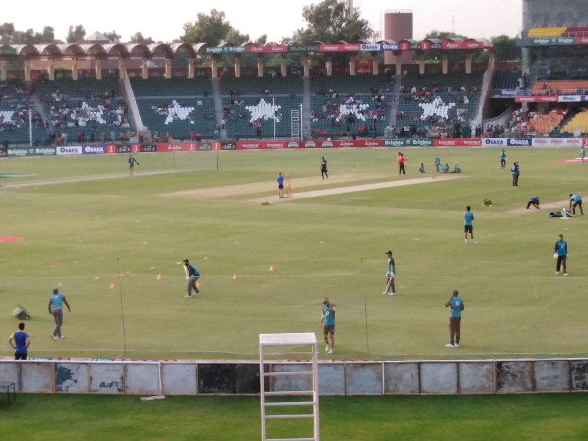 Ahmad_True_Fan's tweet image. Latest pictures from Gadaffi Stadium Lahore
#PractiseTime
Via:@IamMomina_19