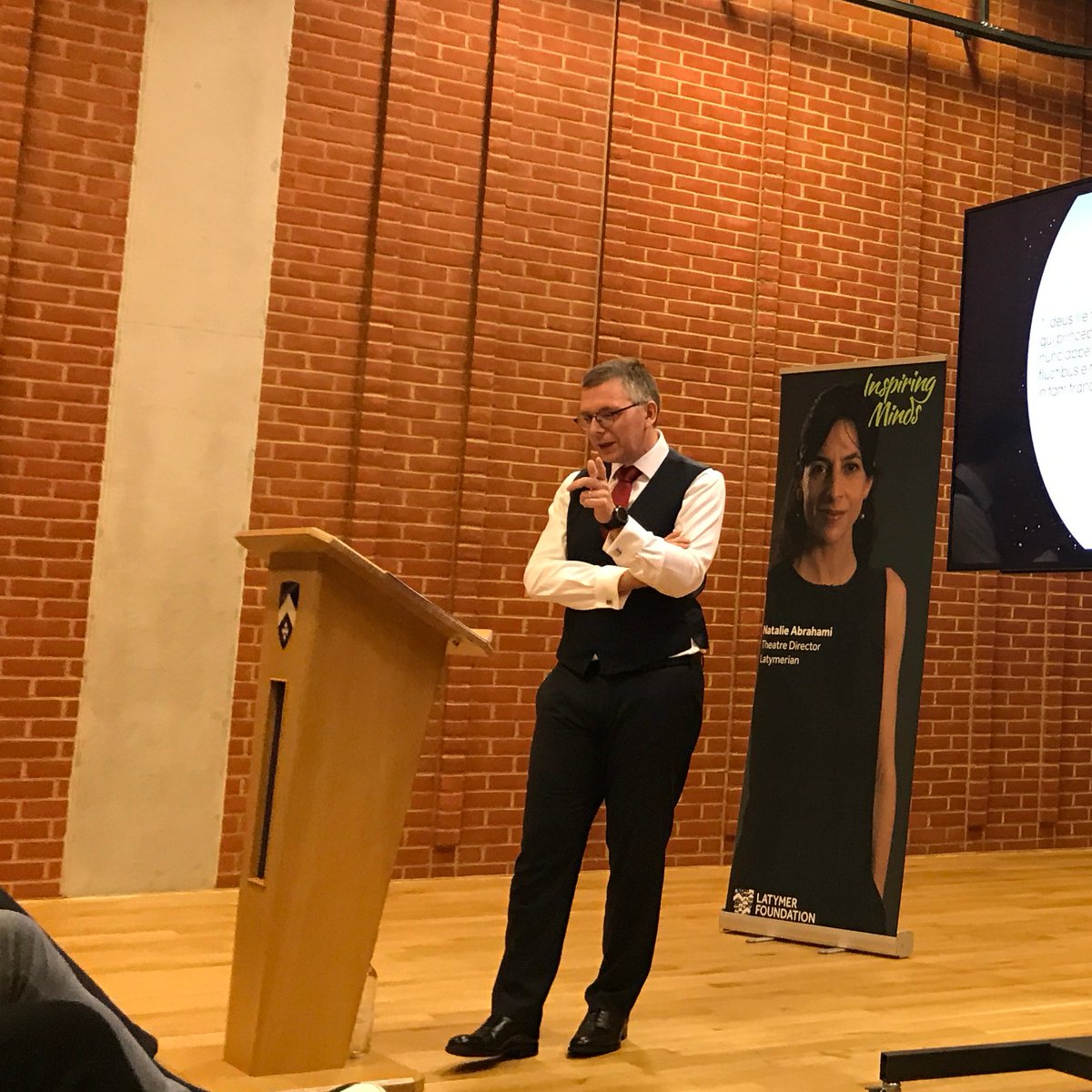 Latymer1624's tweet image. Next week! On Weds 16 Oct watch our first #InspiringConversations event of the year - a talk by @LatymerHead David Goodhew (who graduated from Oxford with a First in Classics), "Odi et amo - Why Were Roman Love Poets So Unhappy?". All welcome, book here: bit.ly/2mLCRXg