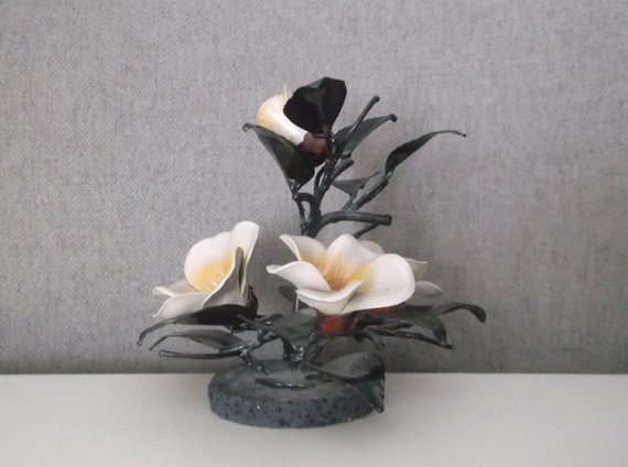 HandcraftsRs's tweet photo. Give your Home the makeover it deserves! 
Check out the all new -
Vintage Metal And Ceramic Rose Flower Sculpture
Get shopping now!: https://t.co/vUByjzkISE

#HomeDecor #MetalCraft #OnlineShopping #NewProduct #OnlineCraft #Rshandcraft https://t.co/XKfavULb3i