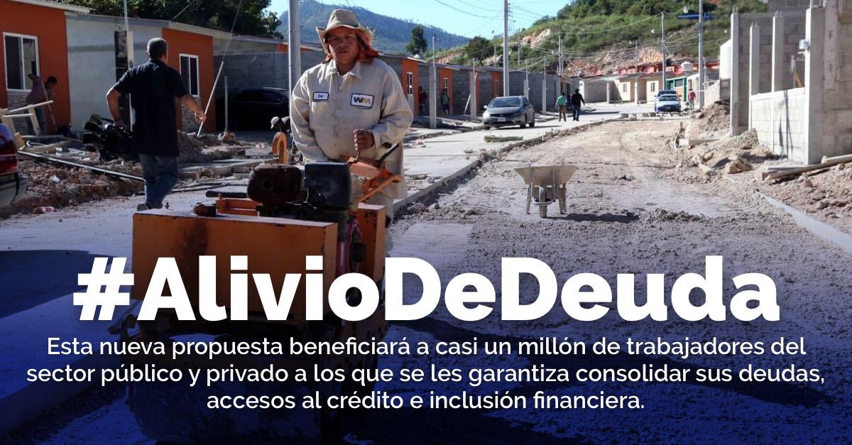 JuanOrlandoH's tweet photo. ALTO ENDEUDAMIENTO  de cerca de UN MILLON de trabajadores es GRAVE.                                La solución es que se apruebe la LEY DE ALIVIO DE DEUDA que ya entregamos al @Congreso_HND , junto a empresarios y obreros, en Julio pasado. #AlivioDeDeuda https://t.co/FbSRd9j7RN