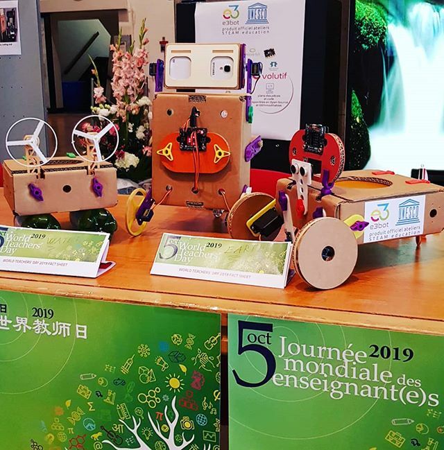zecodesign's tweet photo. Live from #unesco for the World Teacher's Day. The new #e3bot elements with #microbit and 3 new models: earth (line follower), wind (drone) and water (boat).
#codenmake #appinventor #microsoftedu #microbitedu #steameducationforkids #opensourcehardware #e… https://t.co/XMiiNvDRFF https://t.co/rXkUBBWnMD