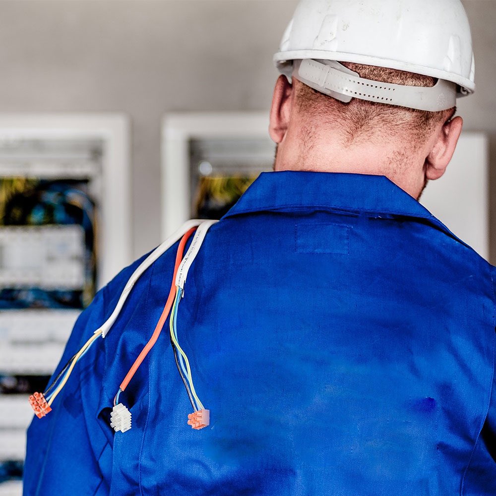 TechTrainingLtd's tweet photo. The 18th Edition course with Technician Training is back! Book a spot for yourself or your team on 21st – 23rd October 2019. Go to https://t.co/I7qyH2bOmp to book online or email enquiries@techniciantraining.co.uk.

#electrician #electrics #18thedition #wiring #training #eca #eal https://t.co/PoMBaxQ90r