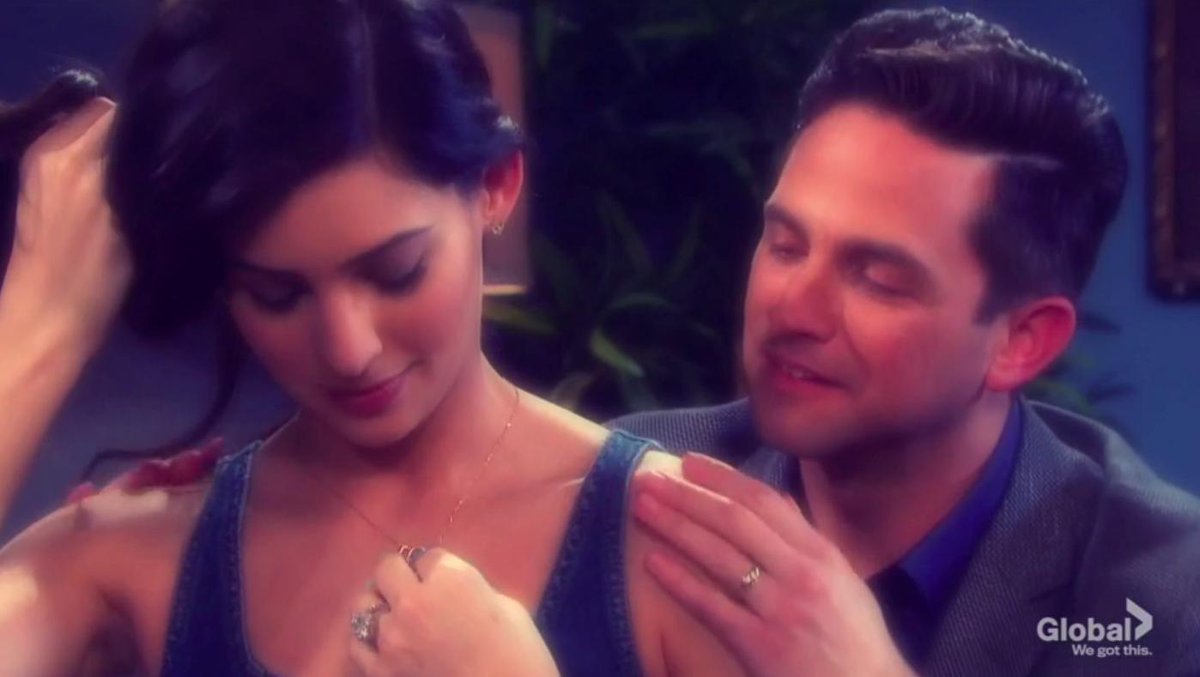 Julie_foxy's tweet photo. Gabi tells Stefan she's not going to let anyone near him, unless they're here to help him, and she'll find someone....she touches her necklace and flashes back to their last night together. 💔

#Days #Stabi #TeamGabi https://t.co/kounRHPBoB
