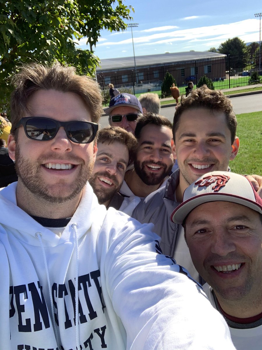 We had a great time in Penn State
Thank you to the Nittany Lions for hosting us!
.
Nous avons passé un super moment à Penn State
Merci aux Lions de Nittany de nous avoir accueilli!
.
#HorseHockey🐴