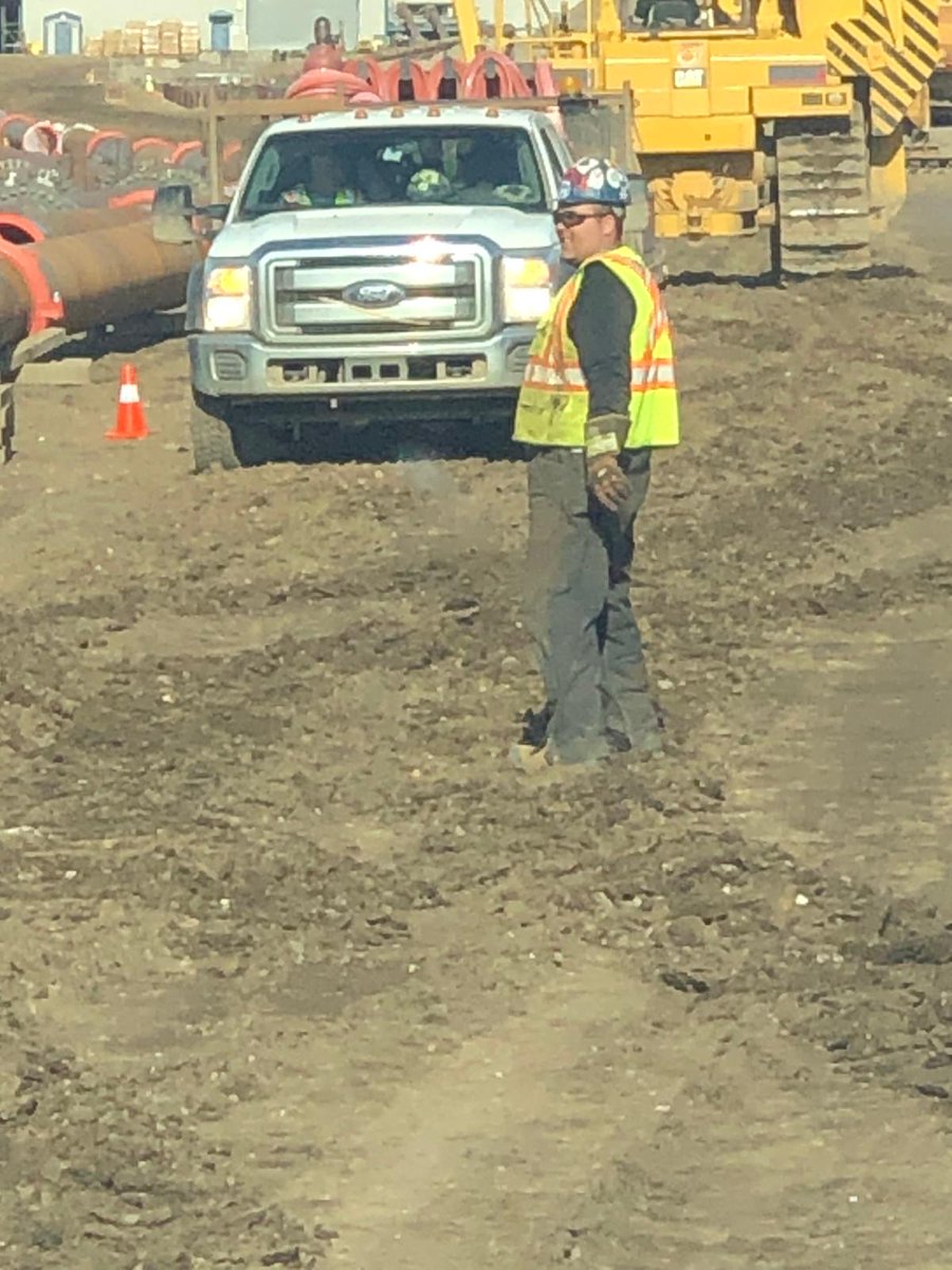 alifsafety1986's tweet photo. XPRO GLOVES in field
Best Quality Impact and Cut Protection Gloves.
Alif International
#workplacesafety #safety #gloves #impactgloves #handsafety #safetygloves #mining #oilfield #welding #pipelinesafety #healthandsafety #oilandgas #xprosafety #xprogloves #impactpro #3tc5 https://t.co/KMSpJrVzyf