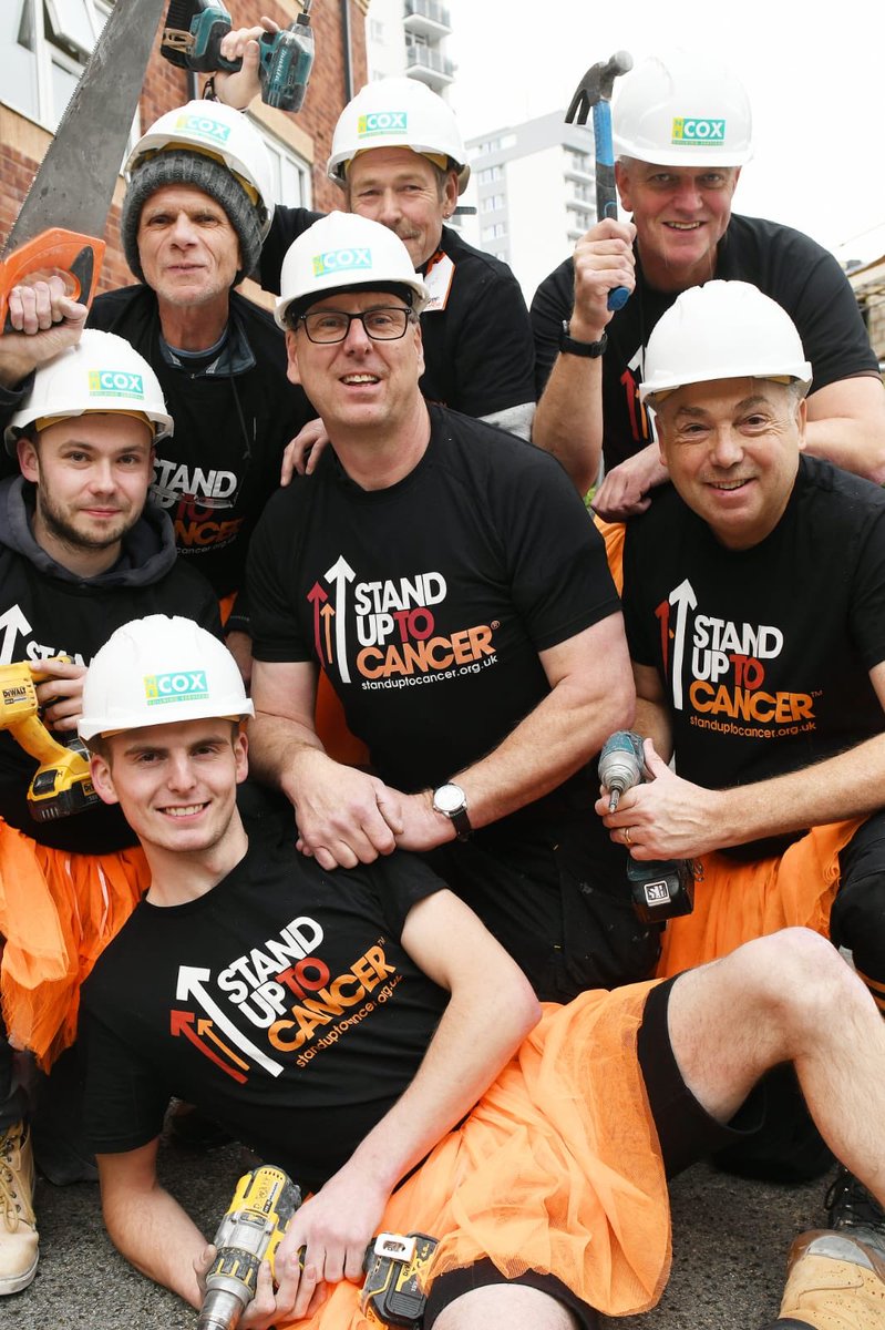 Stand up to Cancer!
As a survivor of cancer Paul Houghton, one of our carpenters, braved a photo shoot to celebrate his return to work after a tough 18 month battle. Go Paul👍🏻👍🏻