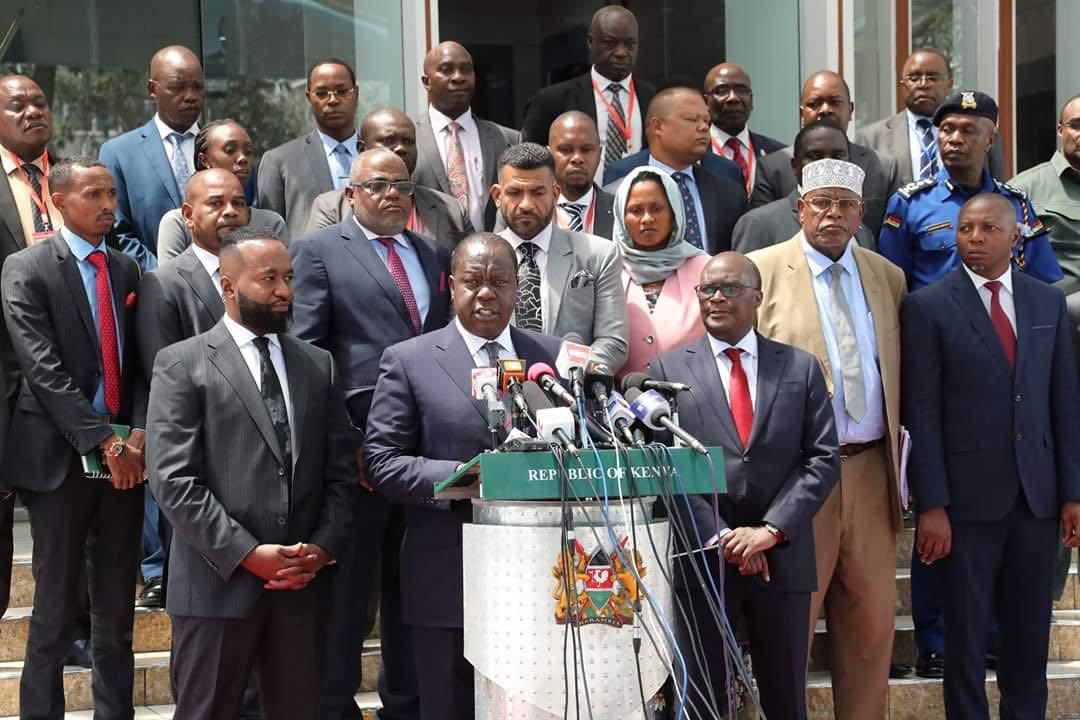 solo_ambuku's tweet image. “During our weekly meeting, we were told we can't nominate cargo or carry any consignment until @Kenya_Ports receives official communication on what was agreed Thursday, with @JamesMacharia_ ,” said Mr Roy Mwanthi, #KIFWA chairman. - @dailynation. #OkoaMombasa holds #MombasaDemo