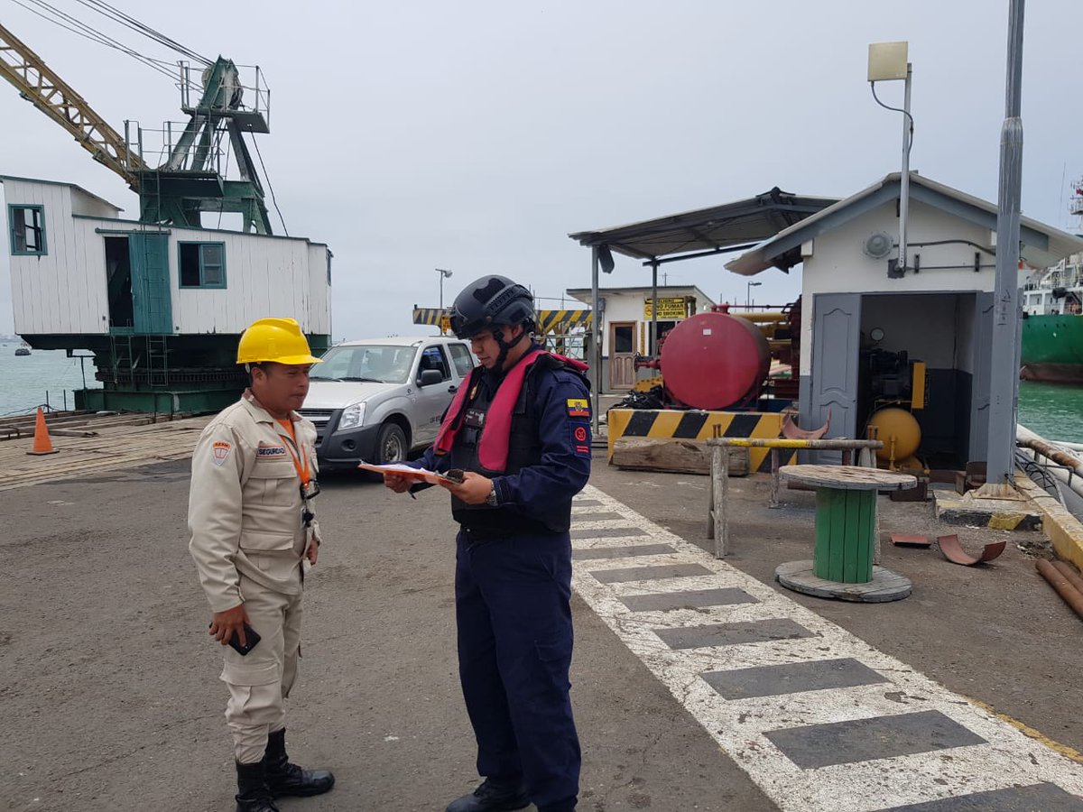 armada_ecuador's tweet photo. #SALINAS | La #ArmadaEcuatoriana mantiene el control en los sectores marítimos estratégicos de la provincia de Santa Elena.
.
#FFAAConElPueblo #ComprometidosConLaPatria #UCSELE https://t.co/QuyIPdcYZm