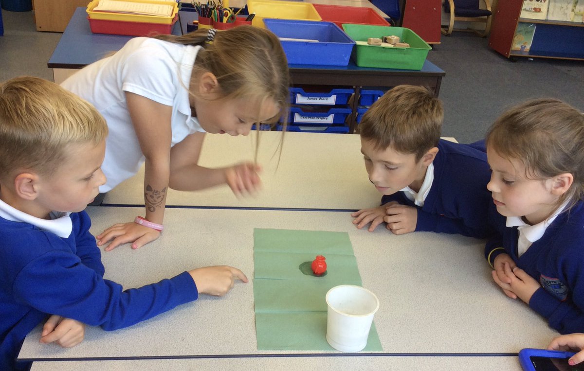 DeltaRowenaAc's tweet image. Today the Science Stars have been investigating changes in the properties of materials by using polymer granules to make bouncy balls! #sciencestars #learningisfun