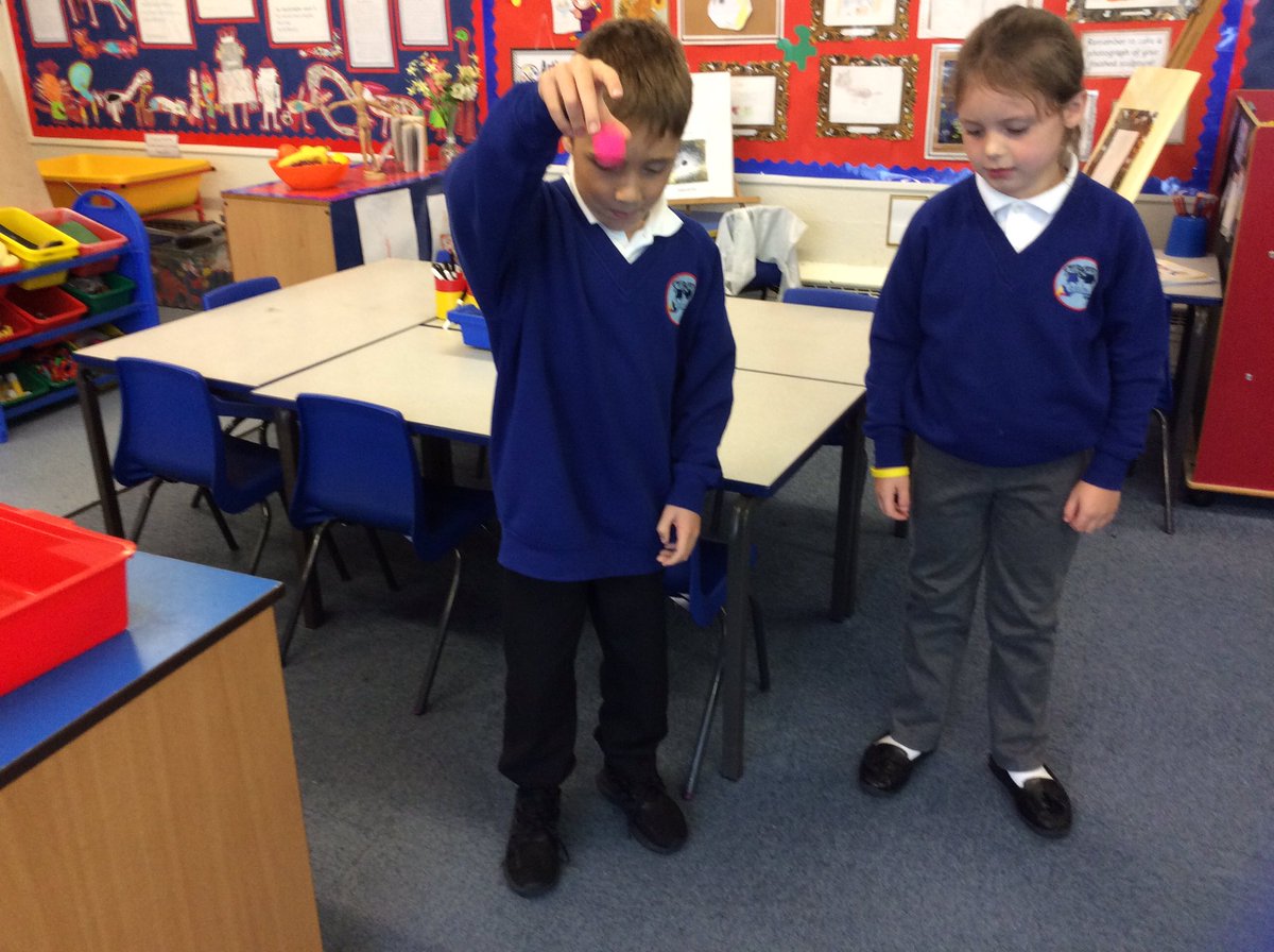 DeltaRowenaAc's tweet image. Today the Science Stars have been investigating changes in the properties of materials by using polymer granules to make bouncy balls! #sciencestars #learningisfun