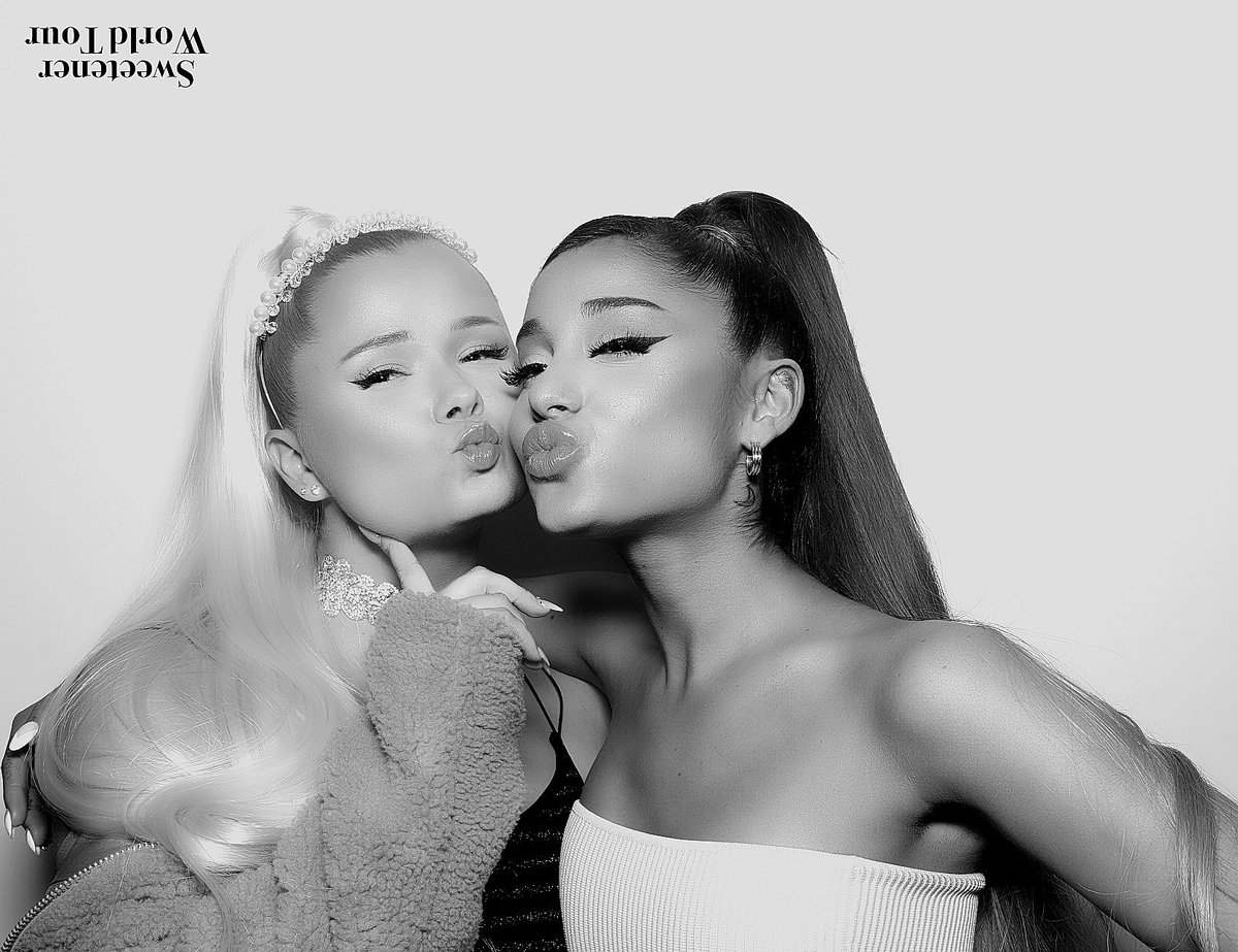Hennameri2's tweet photo. I love her so much 🖤#SWTamsterdam
#SWTHelsinki https://t.co/x6sX8EZqaW