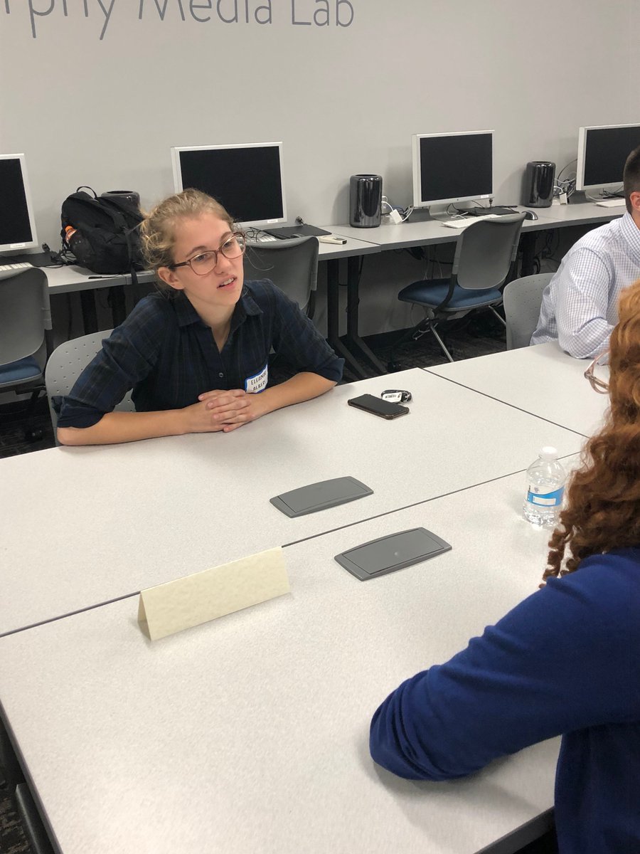 Last week, students networked with Omaha professionals at Meet the Pros. Thank you to all the marketers, event planners and PR pros who came to chat with our students!