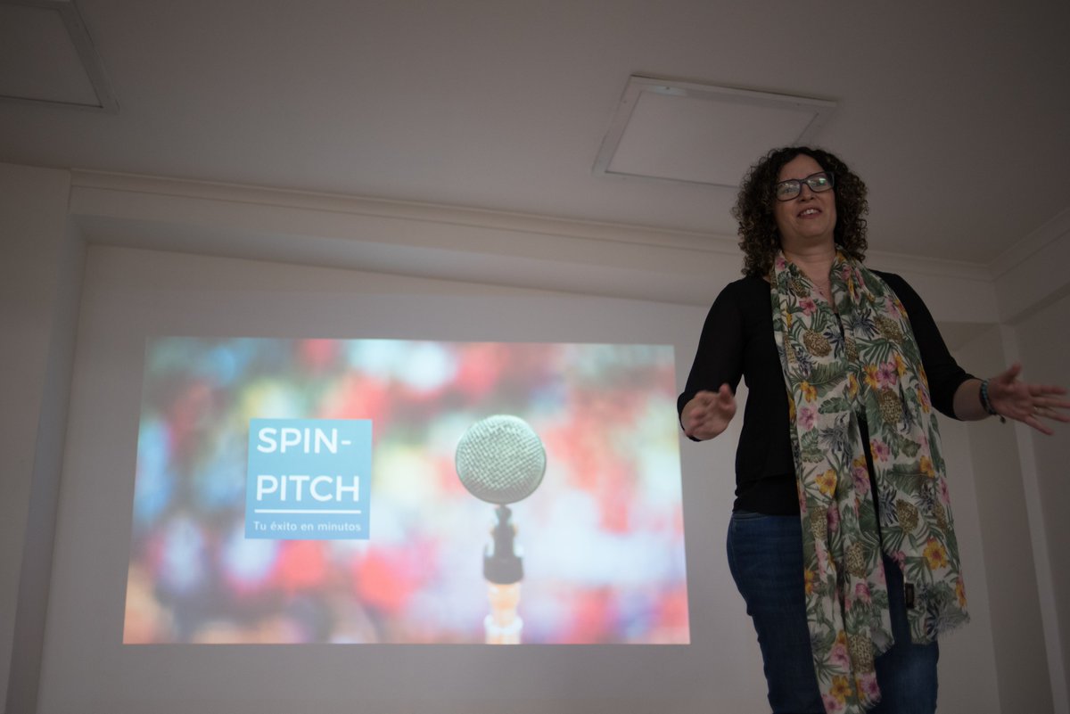 Atención Emprendedoras! Tu pitch es esencial para que, en pocos minutos, convenzas que tu proyecto tiene potencial y justifica ser considerado. Si quieres saber más, súmate a los talleres de Pía Cardenas en <a href="/opem_cl/">OPEM</a> Más info acá: bit.ly/339YY9v