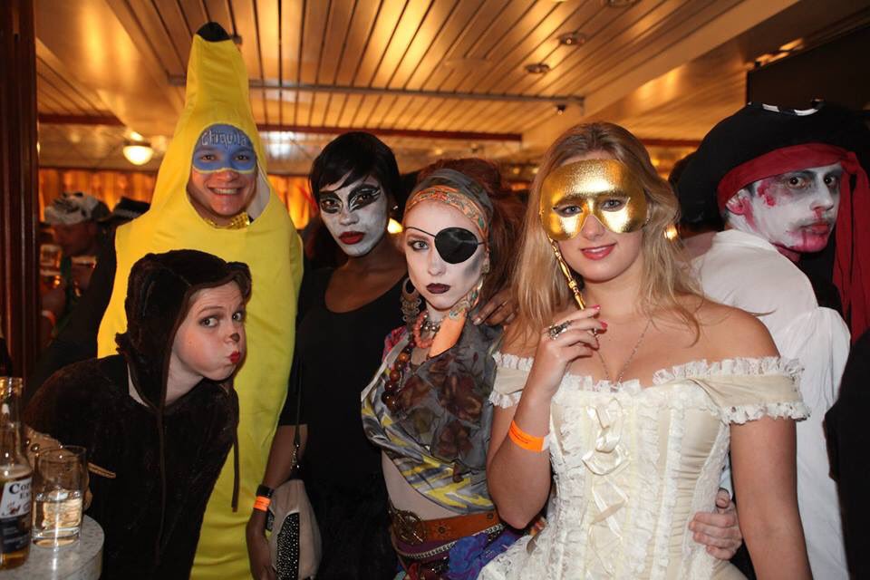 PlayLondonUK's tweet photo. Ideas to get yourself fully immersed into our fun fancy dress theme at Proud Embankment! Join us with your friends ๐ป๐ซ
#LondonLife #TechHouse #VIPparties #HouseMusic #Disco #ClubClassics #DJlife
#earlybirds #Halloween
(save ยฃ20 on door price) Ticket ๐ซhttps://t.co/167b0ZDiT9 https://t.co/B8JoyguUaK