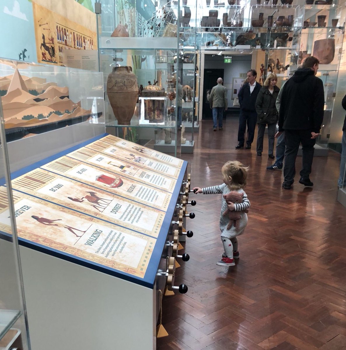 CreativeCoreH's tweet photo. The team @BoltonLMS absolutely deserve to win the @kidsinmuseums #FamilyFriendlyMuseum award - so much effort goes into a huge programme of family friendly events and activities to engage all ages with the new exhibitions and collection. Thanks @HarrietCreative for the photos! https://t.co/9nC8b3oMnF