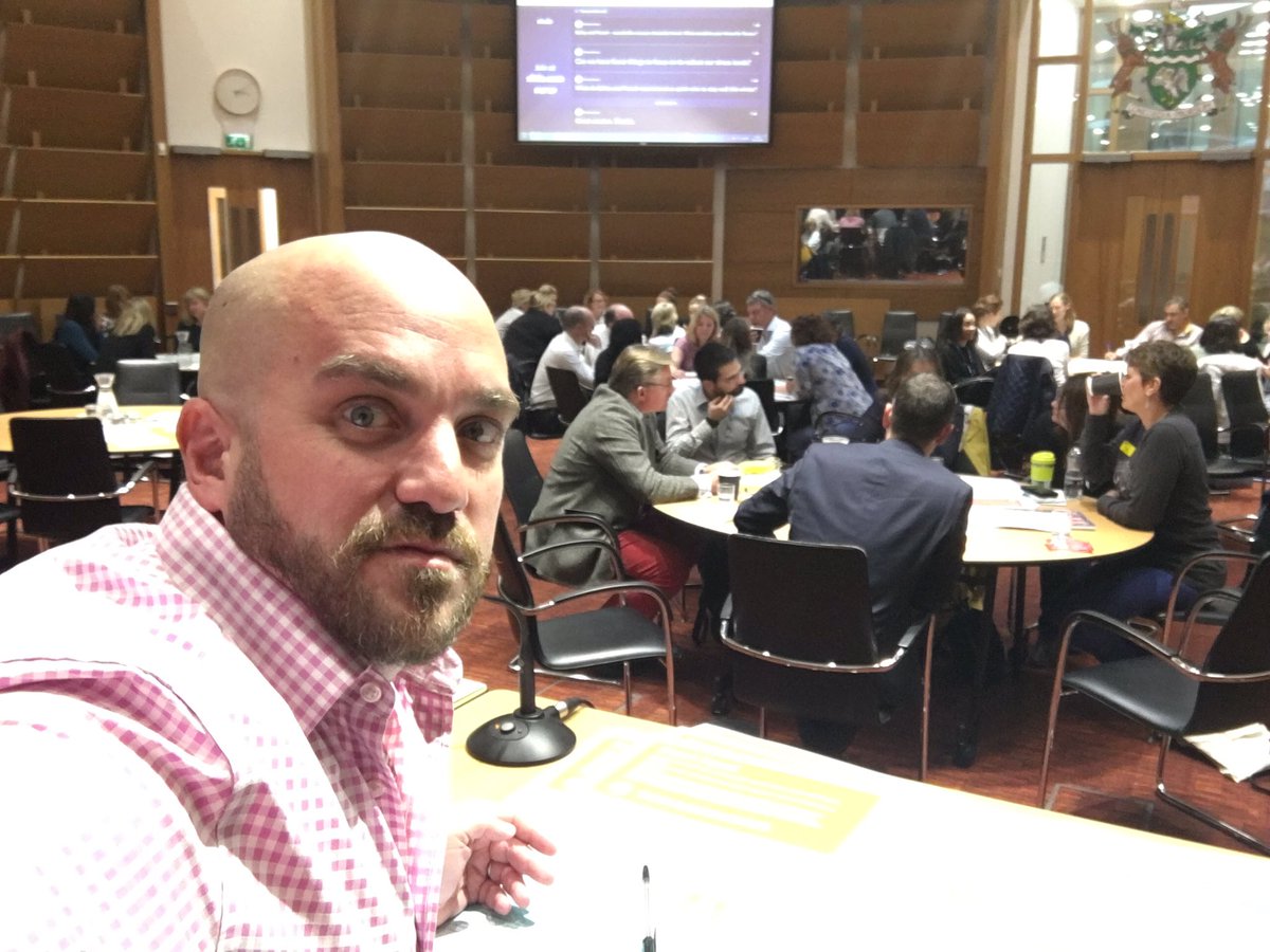 NMacdonaldBHT's tweet photo. #BHTway day - with the leadership team learning about positive psychology and building resilience https://t.co/i1Lv3Bx0By