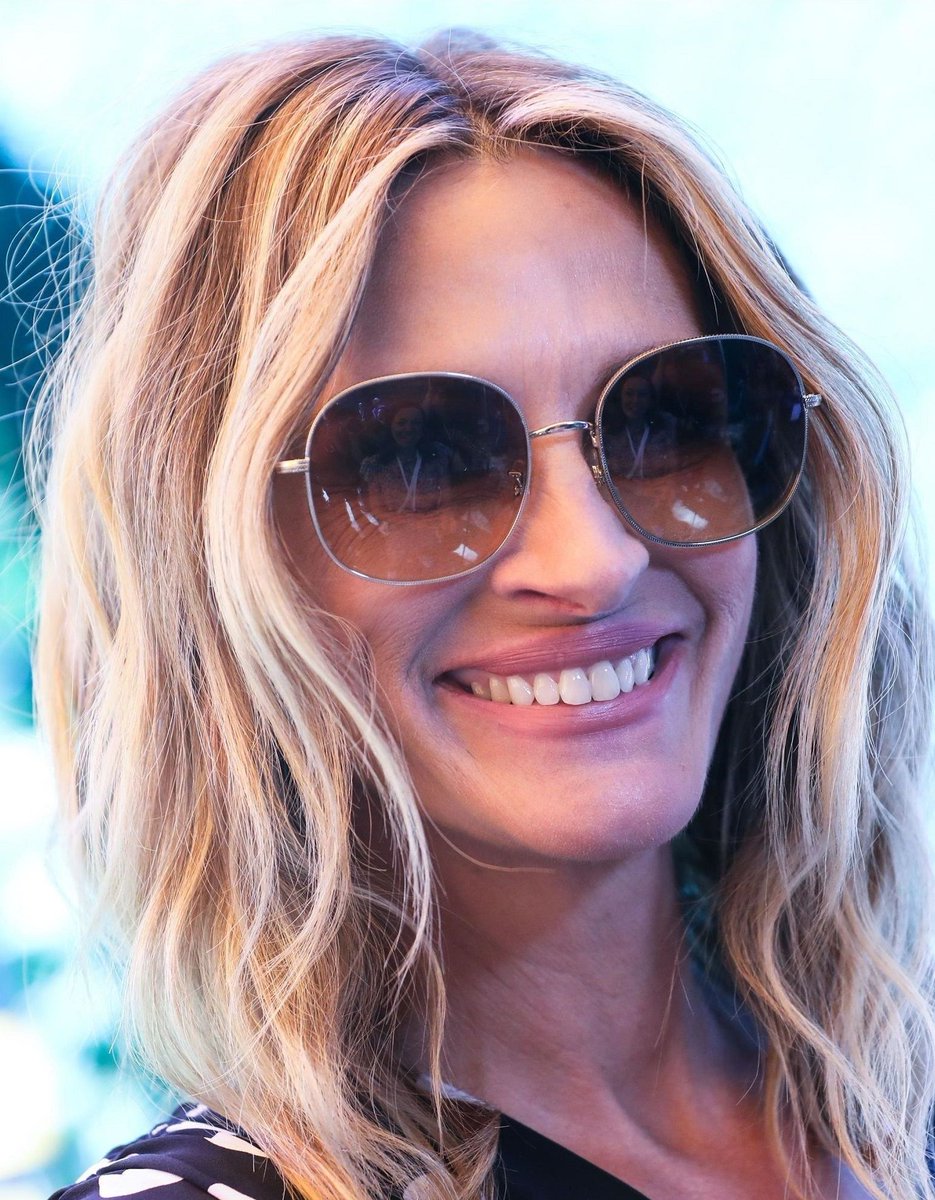 ELLEfrance tweet picture