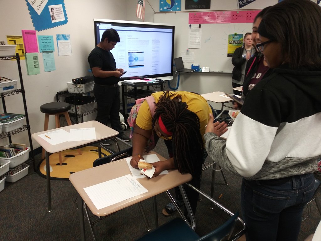 SnookISD's tweet photo. Bluejays showed up in force to sign up for Academic UIL events! https://t.co/NzsK9prmx1