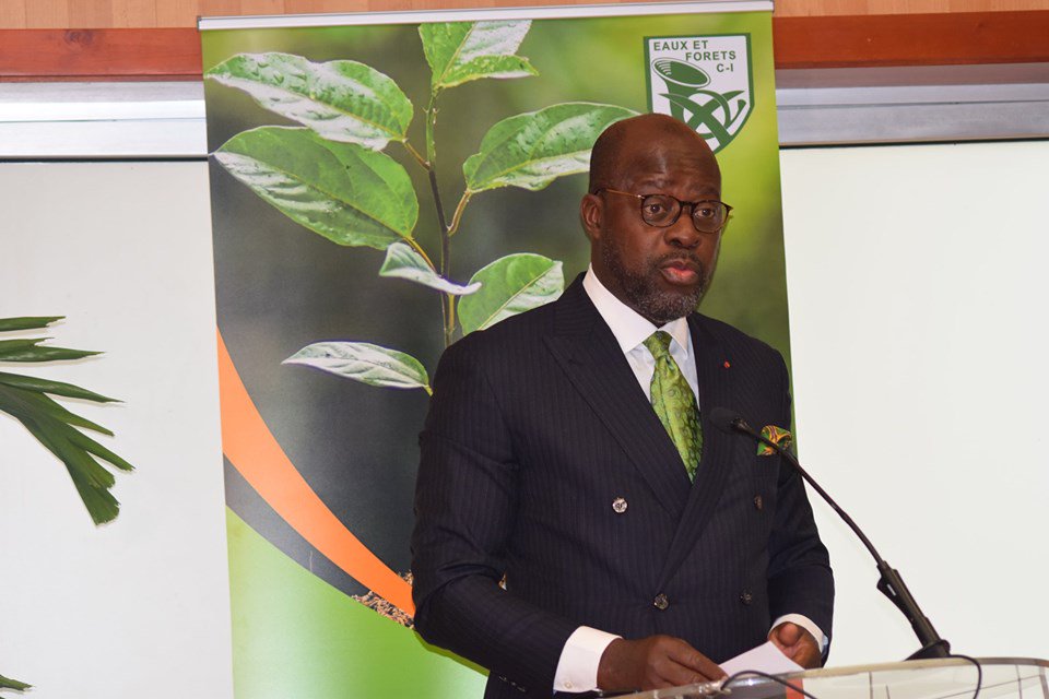 MINCOM_CI's tweet photo. Le Ministre Sidi TOURE s'est rendu ce lundi à l'Auditorium de la Primature pour le lancement officiel de la Table Ronde de mobilisation des ressources pour la mise en œuvre de la politique forestière.
#MINEF
#EauxetForêts
#Codeforestier
#MinCom🇨🇮 https://t.co/2RABH6ecH5