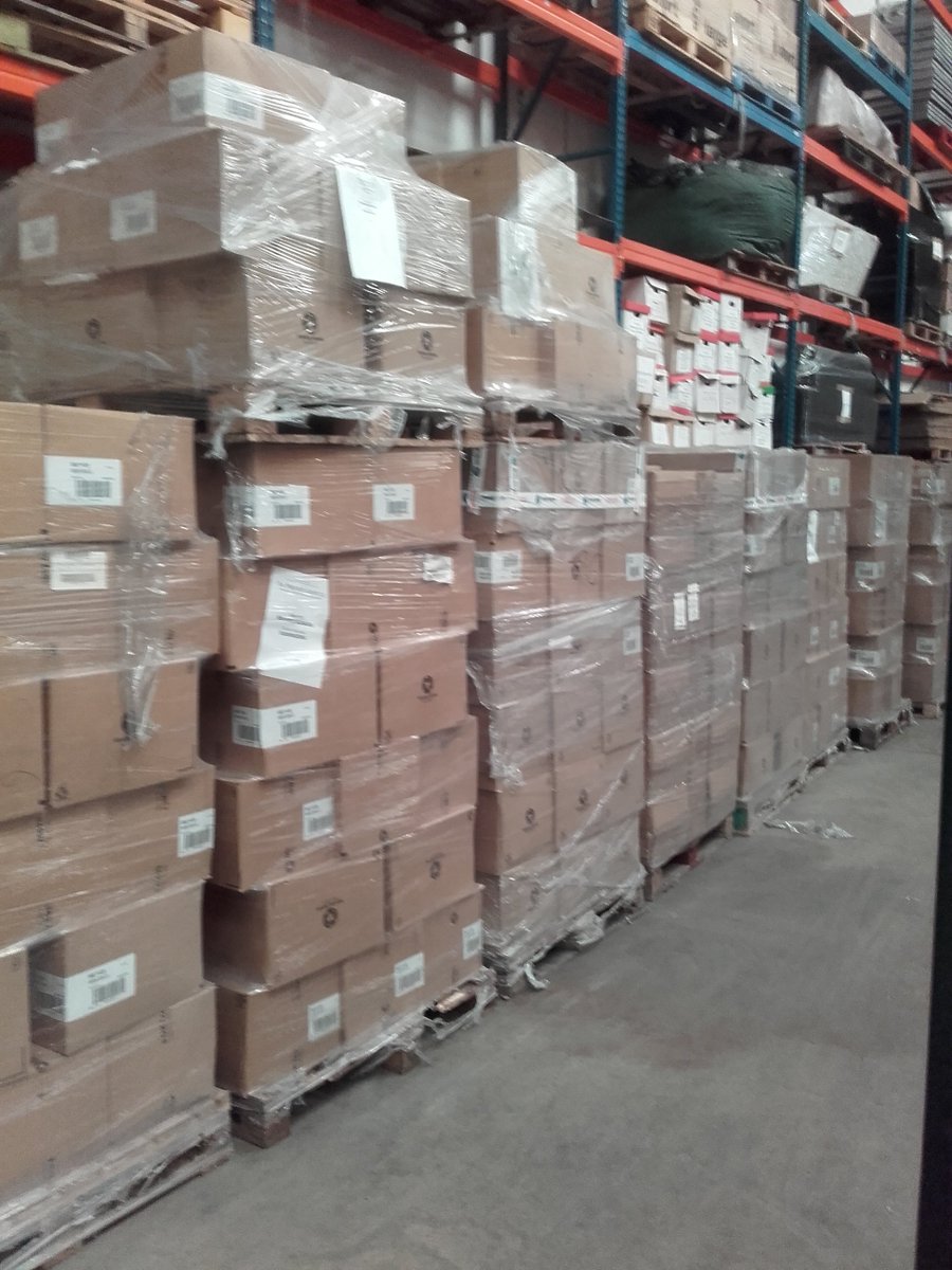 Busy day in the warehouse last week, in preparation for collection 👍

#warehouse #logistics #storage #deliveries #removals #relocations #relocationservices #office #moving