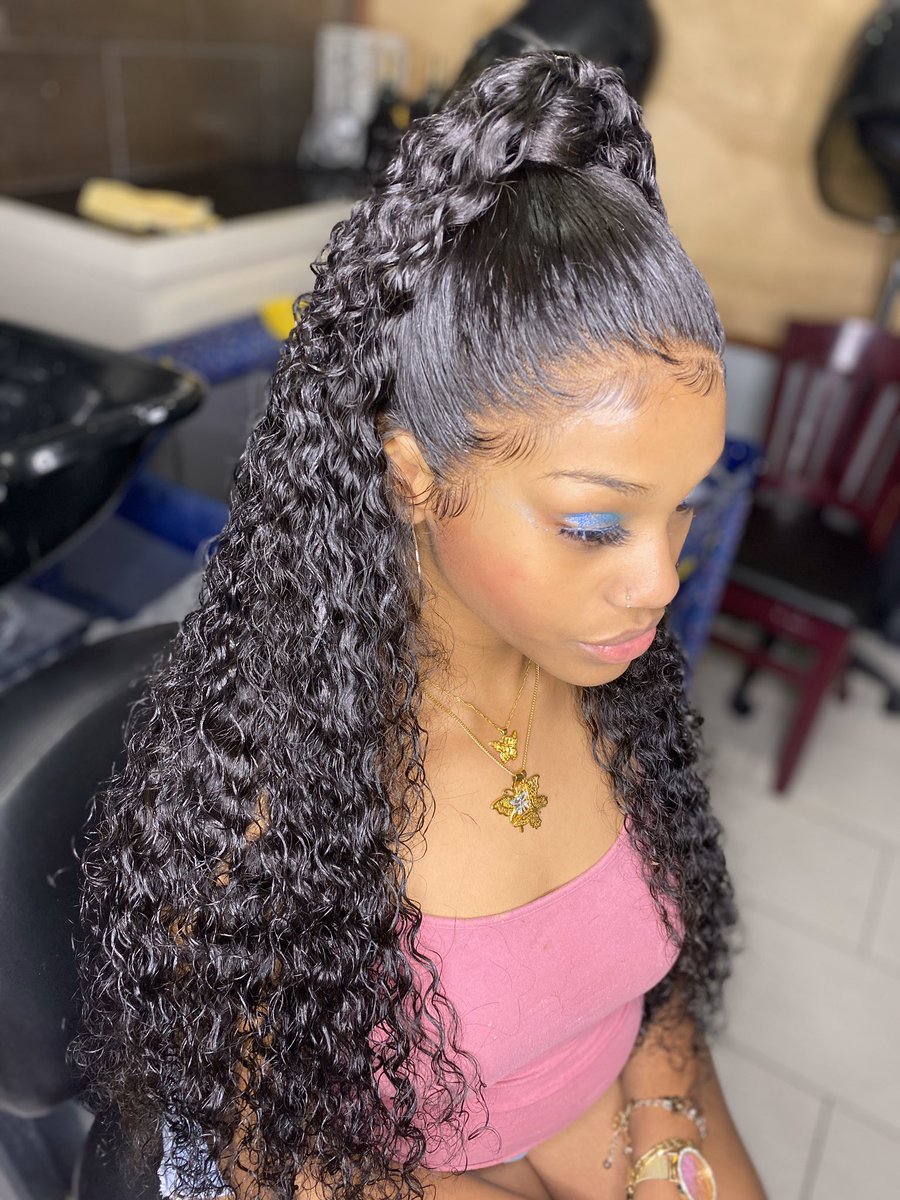 💇🏽‍♀️💇🏽‍♀️💇🏽‍♀️ Click the link to book your appointment now styleseat.com/theteetouch   #jacksonvillehairstylist #duval #jaxstylist #frontal #closure #stitchbraids #tribalbraids