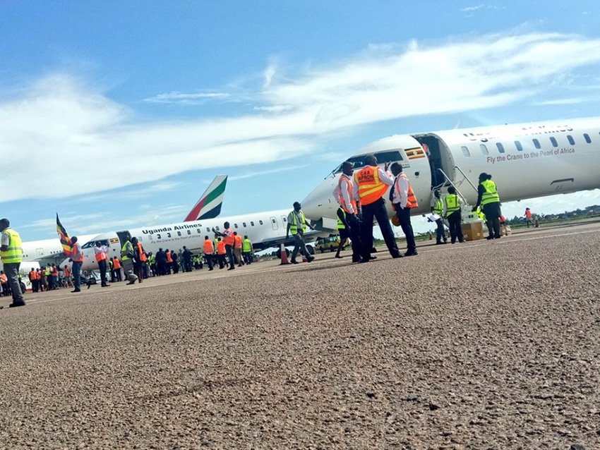 watchdogug's tweet image. Two more Bombardier planes arrive in Uganda - tinyurl.com/y68vcz9h  #Bombardiers #Entebbeairport #ugandaairlines #National #News