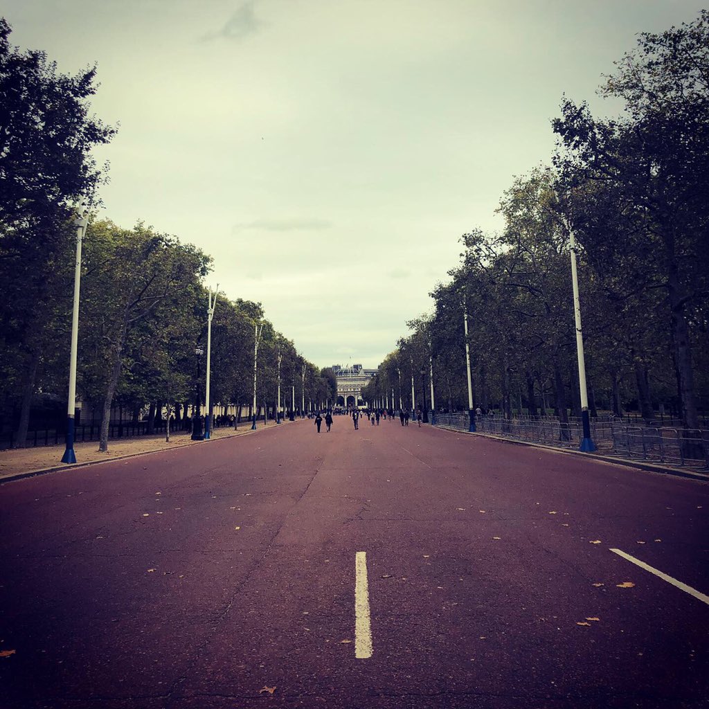 benkeene's tweet image. Not sure I agree with all the tactics of @ExtinctionR but after 15+ years working on sustainability projects, its very clear to me that we need to see a lot of big, quick changes beyond our own lifestyles to tackle the multiple environmental crises, and this movement might...