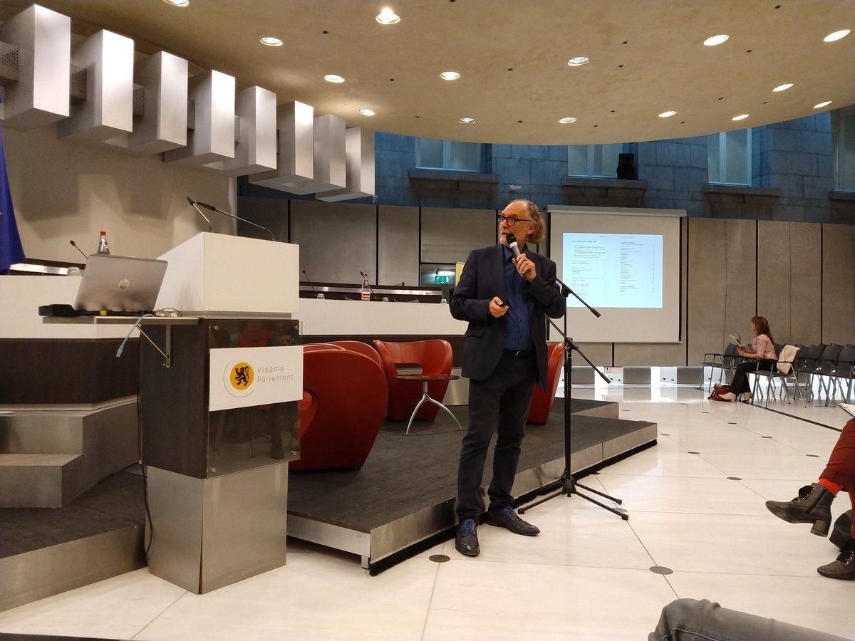 Heel wat tips en voorbeelden over scanbaar schrijven van Mark Van Bogaert. Boeiend! #heerlijkhelder