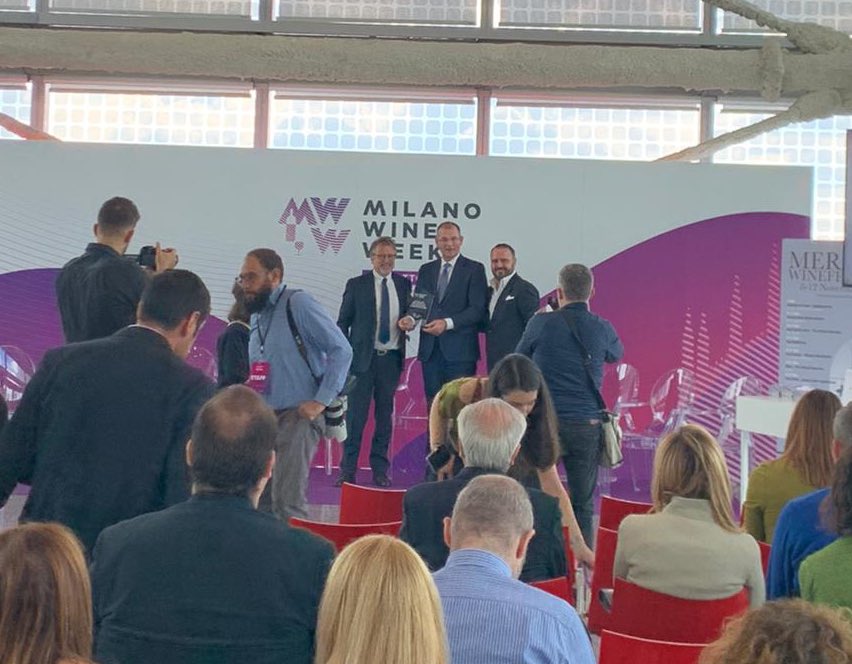 BisolProsecco tweet media