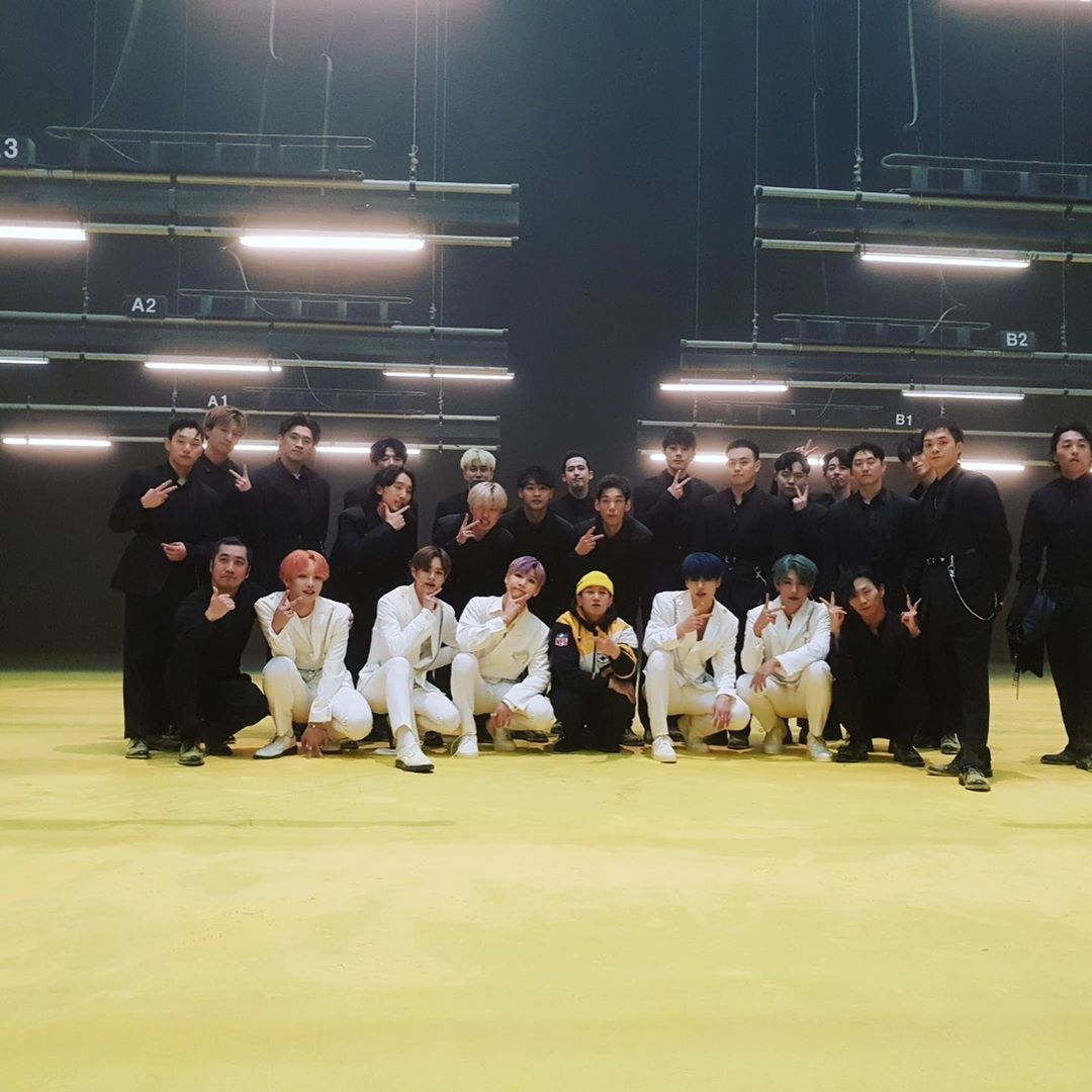 INTL_AB6IX's tweet photo. [PHOTO/191007] look_at_sangjin instagram update with @AB6IX 

Caption: AB6IX ‘Blind for Love’ MV 

🔗: https://t.co/O9GieCgYCb

#AB6IX #에이비식스 #6IXENSE #임영민 #전웅 #김동현 #박우진 #이대휘 https://t.co/kcj4VVq2PJ