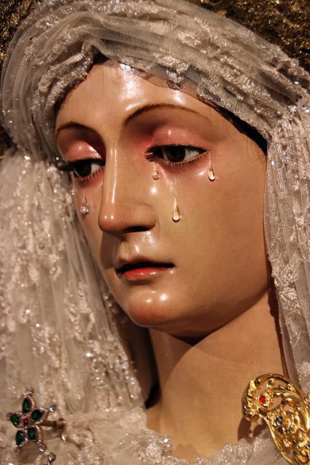 HumildadSM's tweet photo. Felicidades Madre!!! 
Hoy celebramos el día de nuestra Titular la Stma. Virgen de la Victoria. https://t.co/oJIFEwnUL9