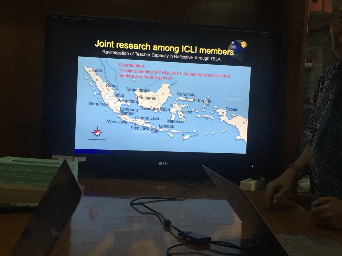 SuiGoei's tweet photo. Great and inspiring chat with prof Sumar Hendayana and dr. Arif Hidayat of Universitas Pendidikan Indonesia and Indonesia Consortium for Learning Improvement. ‘Lesson Study is about how to develop professional learning of teachers to be resilient’ @WALessonStudy @LessonStudyNL https://t.co/AL4ADZxwsA