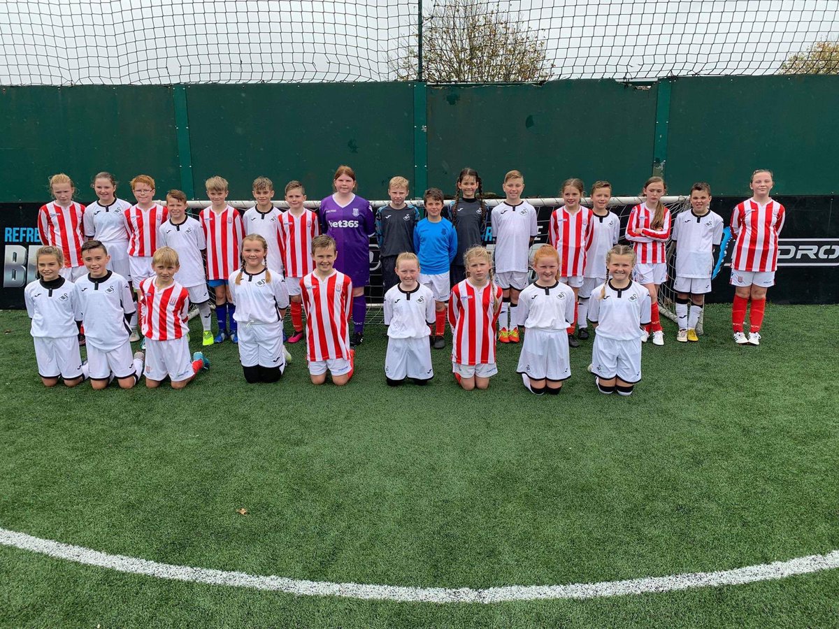 SwansFdn's tweet photo. ๐ธ Some more snaps from Saturdayโs #FixtureWithinAFixture with @scfc_community...
Great effort from everyone who participated! https://t.co/94dc9KjG52
