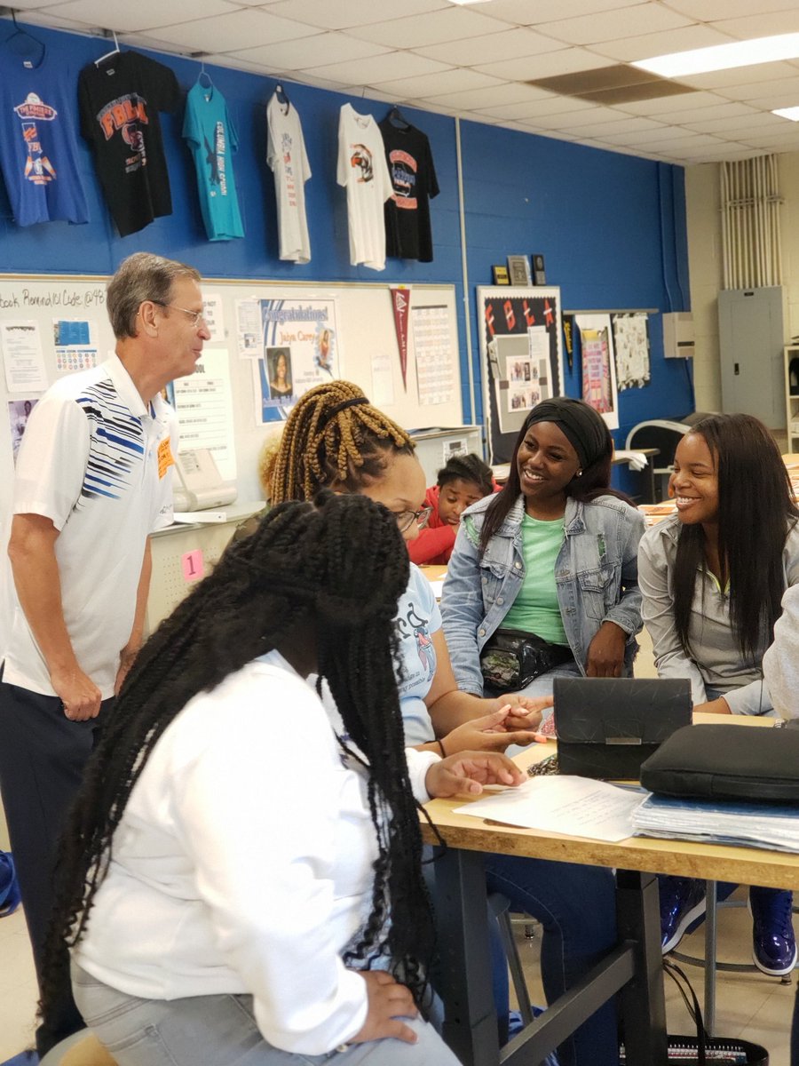drspurlockwbl's tweet photo. The OVERLOOKED pathway to a professional career..."Trade/Apprenticeship" Programs. Mr. Chuck Little with Atlanta Electrical Company did a phenomenal job engaging students @CHSEaglesDekalb about other options to a professional career.@dcsdctae @@dcsdwbl  @GACTE @DeKalbSchools https://t.co/yb9O8tPXH0
